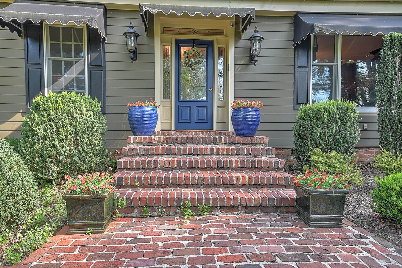 Bristol, Virginia, 24201, United States, 4 Bedrooms Bedrooms, ,3 BathroomsBathrooms,Residential,For Sale,1936039