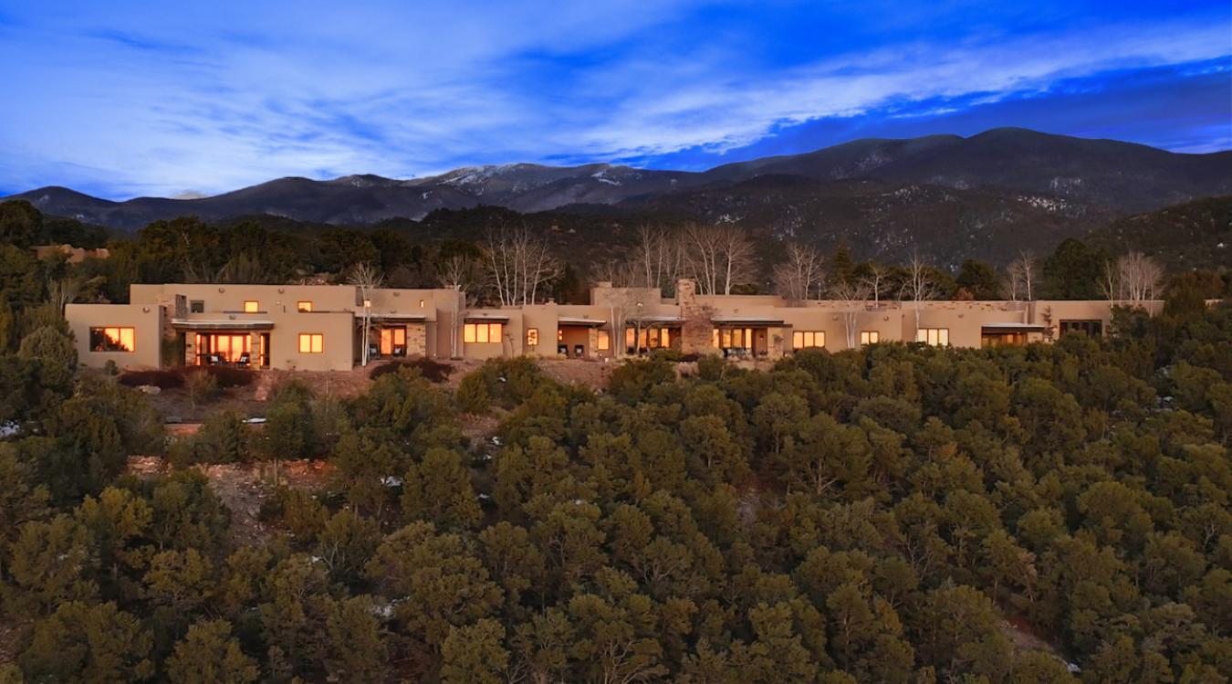 Santa Fe, New Mexico, 87501, United States, 4 Bedrooms Bedrooms, ,6 BathroomsBathrooms,Residential,For Sale,1920169