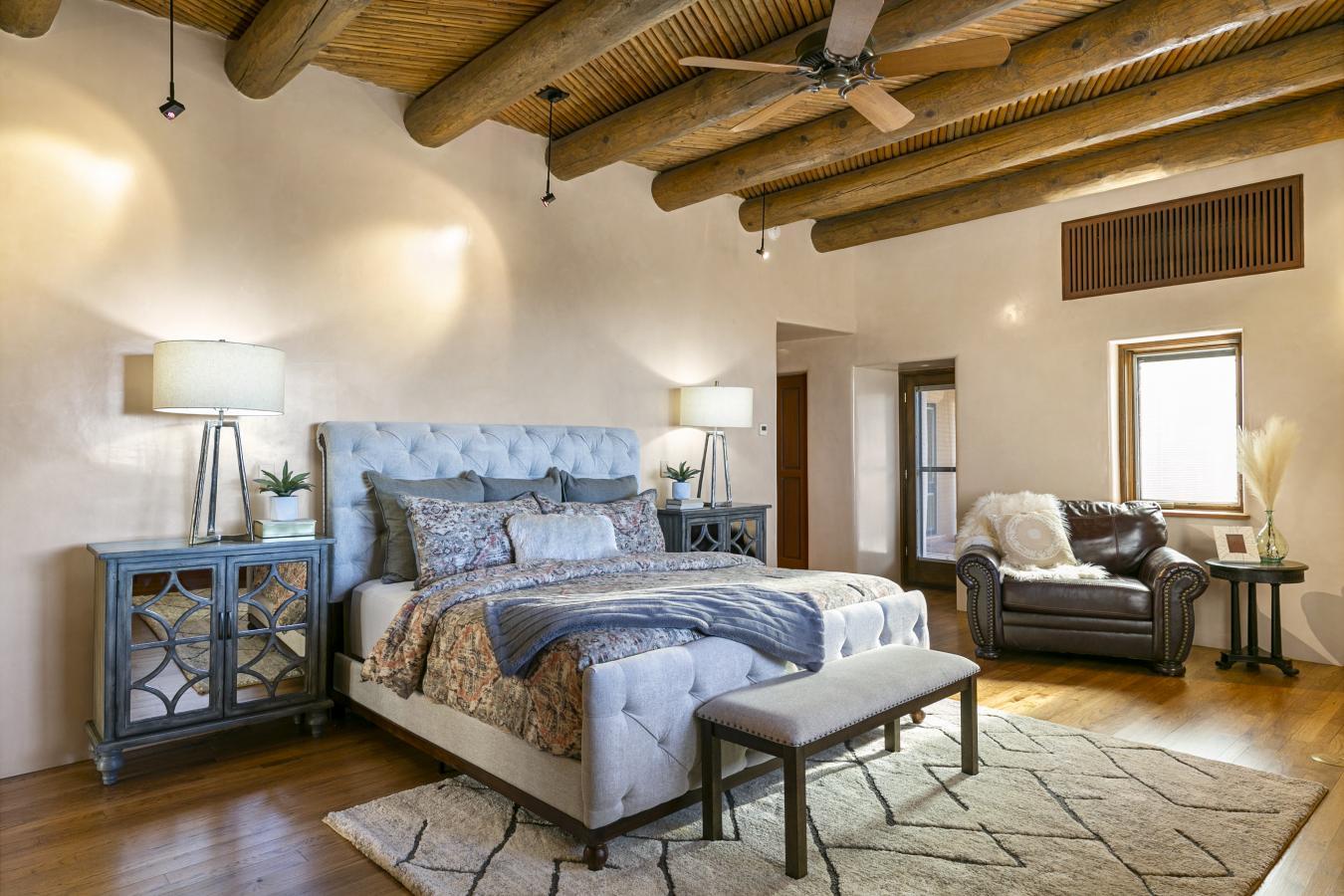 Santa Fe, New Mexico, 87501, United States, 4 Bedrooms Bedrooms, ,6 BathroomsBathrooms,Residential,For Sale,1920169