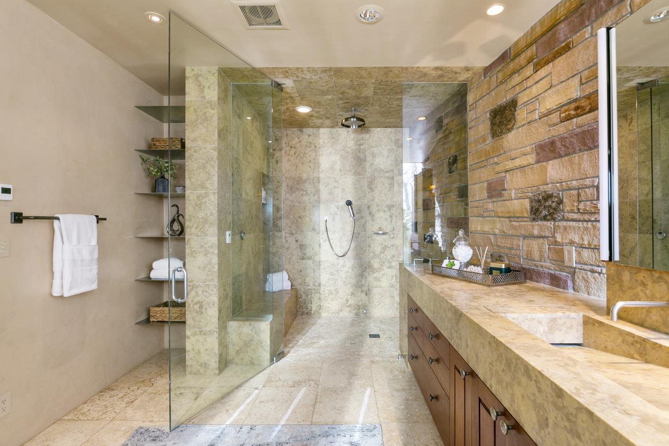 Santa Fe, New Mexico, 87501, United States, 4 Bedrooms Bedrooms, ,6 BathroomsBathrooms,Residential,For Sale,1920169