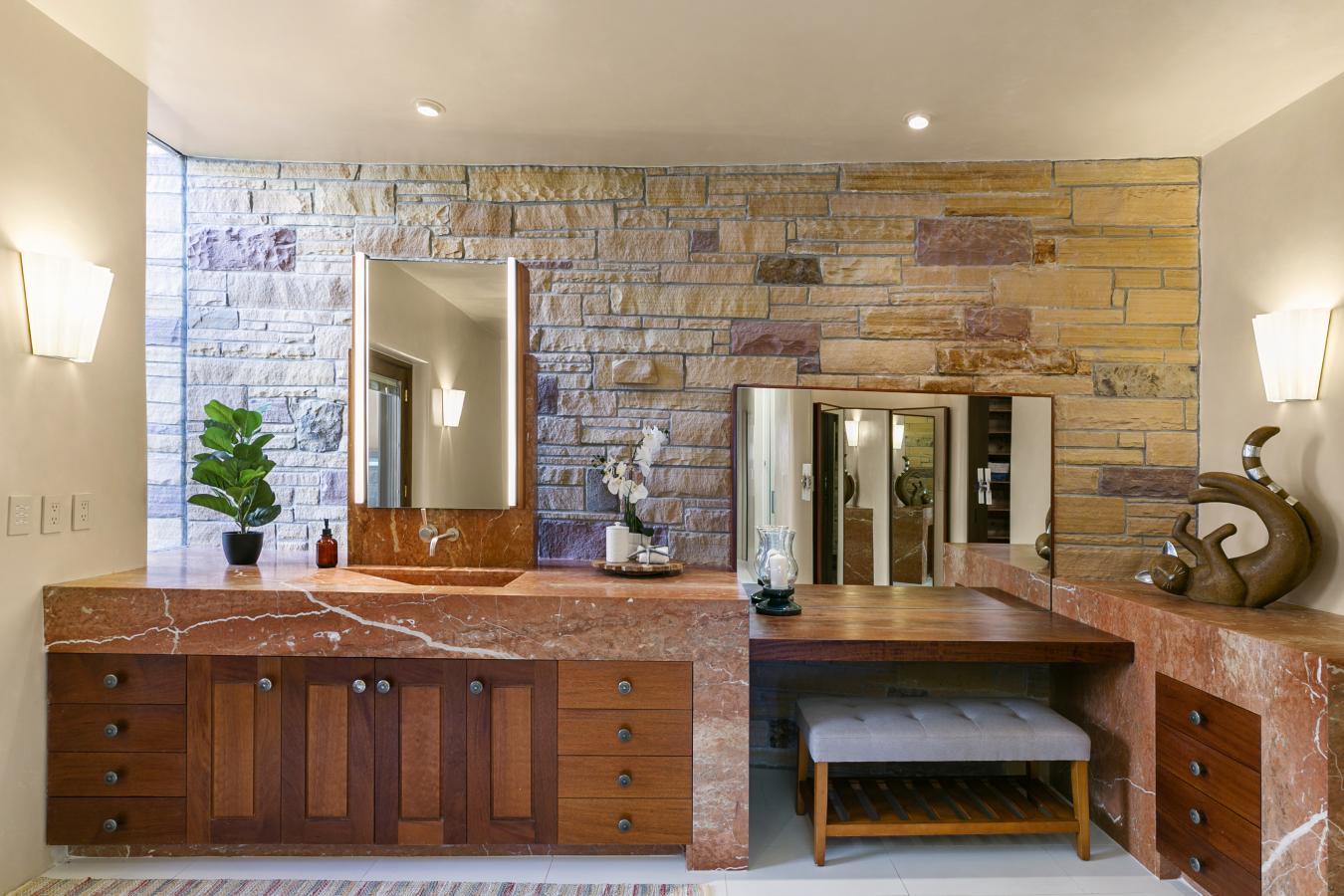 Santa Fe, New Mexico, 87501, United States, 4 Bedrooms Bedrooms, ,6 BathroomsBathrooms,Residential,For Sale,1920169