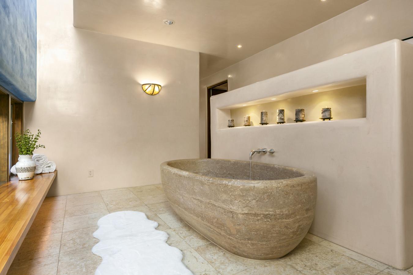 Santa Fe, New Mexico, 87501, United States, 4 Bedrooms Bedrooms, ,6 BathroomsBathrooms,Residential,For Sale,1920169