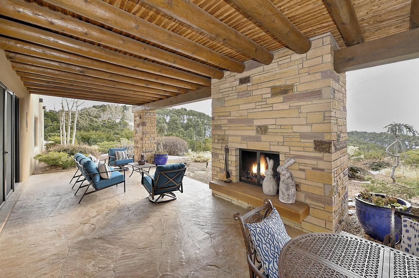 Santa Fe, New Mexico, 87501, United States, 4 Bedrooms Bedrooms, ,6 BathroomsBathrooms,Residential,For Sale,1920169