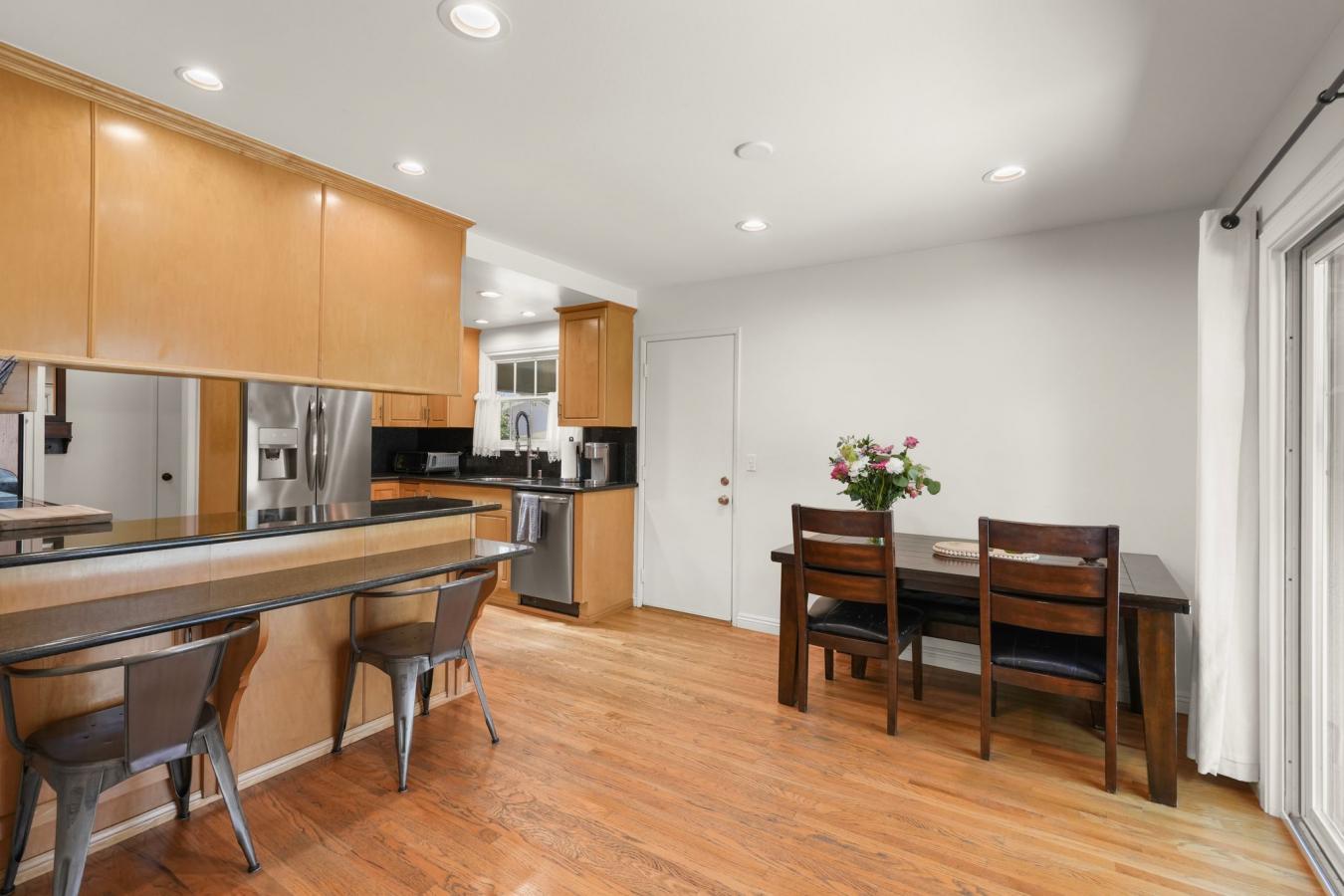 Newbury Park CA, Ventura, 91230, United States, 3 Bedrooms Bedrooms, ,2 BathroomsBathrooms,Residential,For Sale,1922220