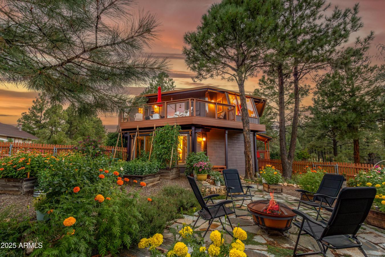 Flagstaff, Coconino, 86004, United States, 3 Bedrooms Bedrooms, ,4 BathroomsBathrooms,Residential,For Sale,1922218