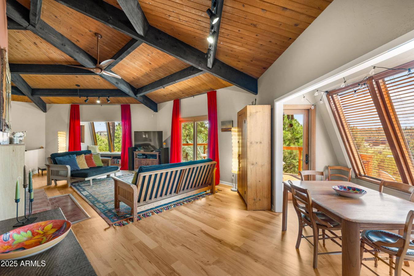Flagstaff, Coconino, 86004, United States, 3 Bedrooms Bedrooms, ,4 BathroomsBathrooms,Residential,For Sale,1922218