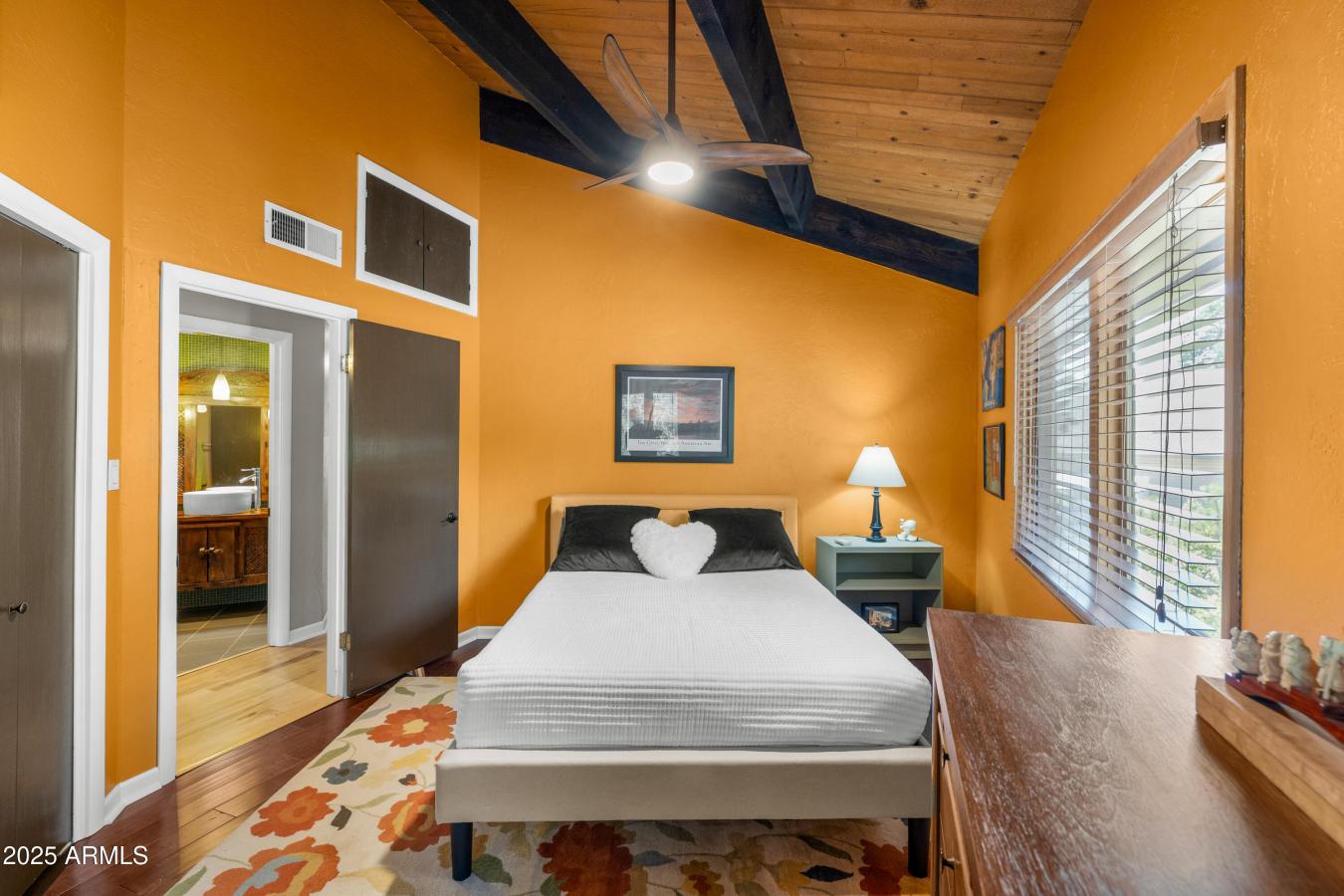 Flagstaff, Coconino, 86004, United States, 3 Bedrooms Bedrooms, ,4 BathroomsBathrooms,Residential,For Sale,1922218