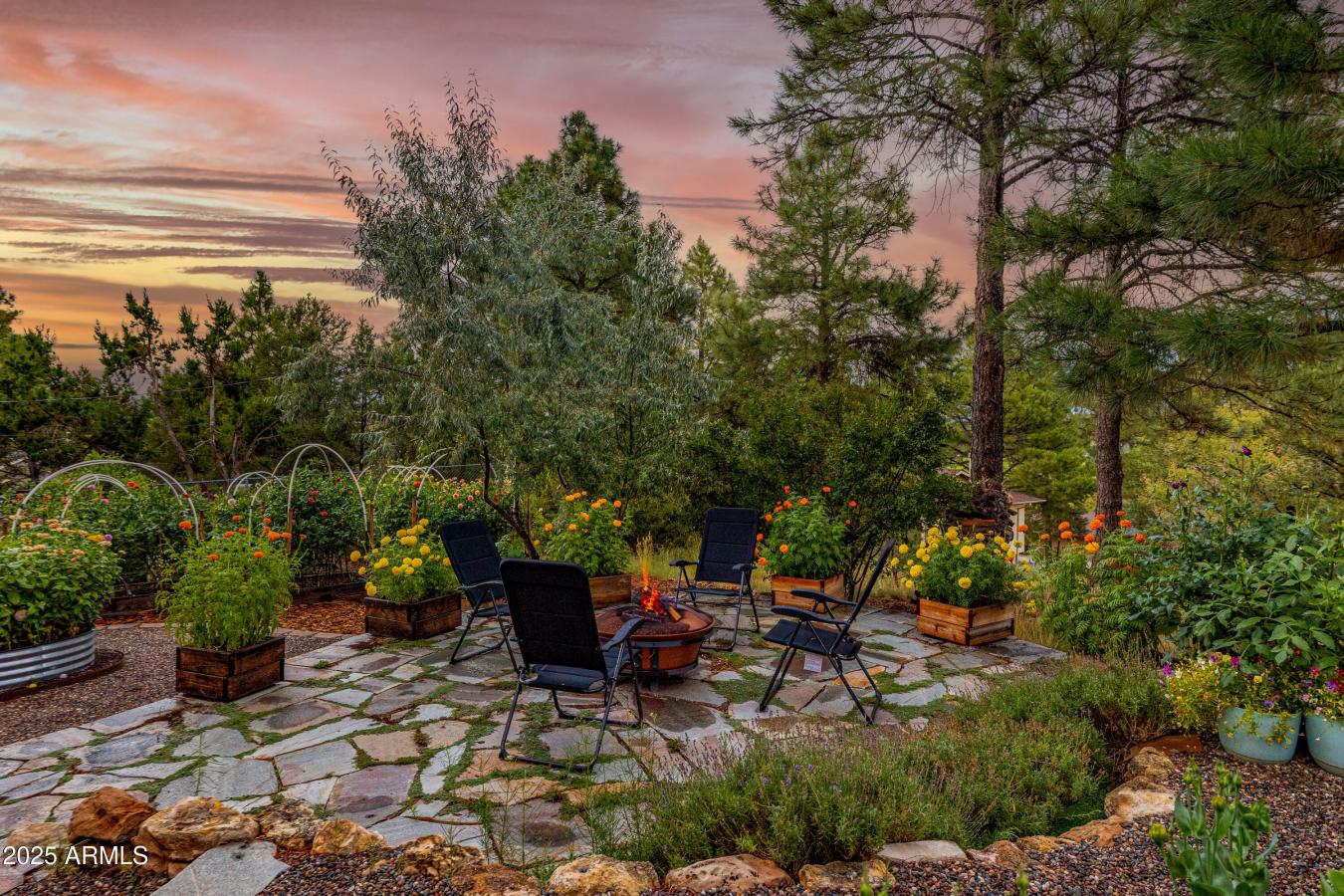Flagstaff, Coconino, 86004, United States, 3 Bedrooms Bedrooms, ,4 BathroomsBathrooms,Residential,For Sale,1922218