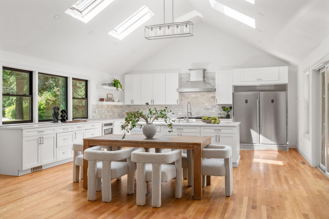 Wellesley, Norfolk, 02481, United States, 5 Bedrooms Bedrooms, ,4 BathroomsBathrooms,Residential,For Sale,1929355