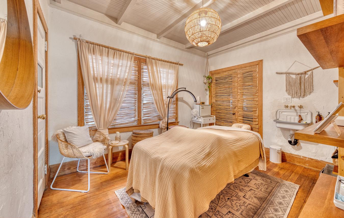 Venice, Los Angeles, 90291, United States, 3 Bedrooms Bedrooms, ,1 BathroomBathrooms,Residential,For Sale,1922216