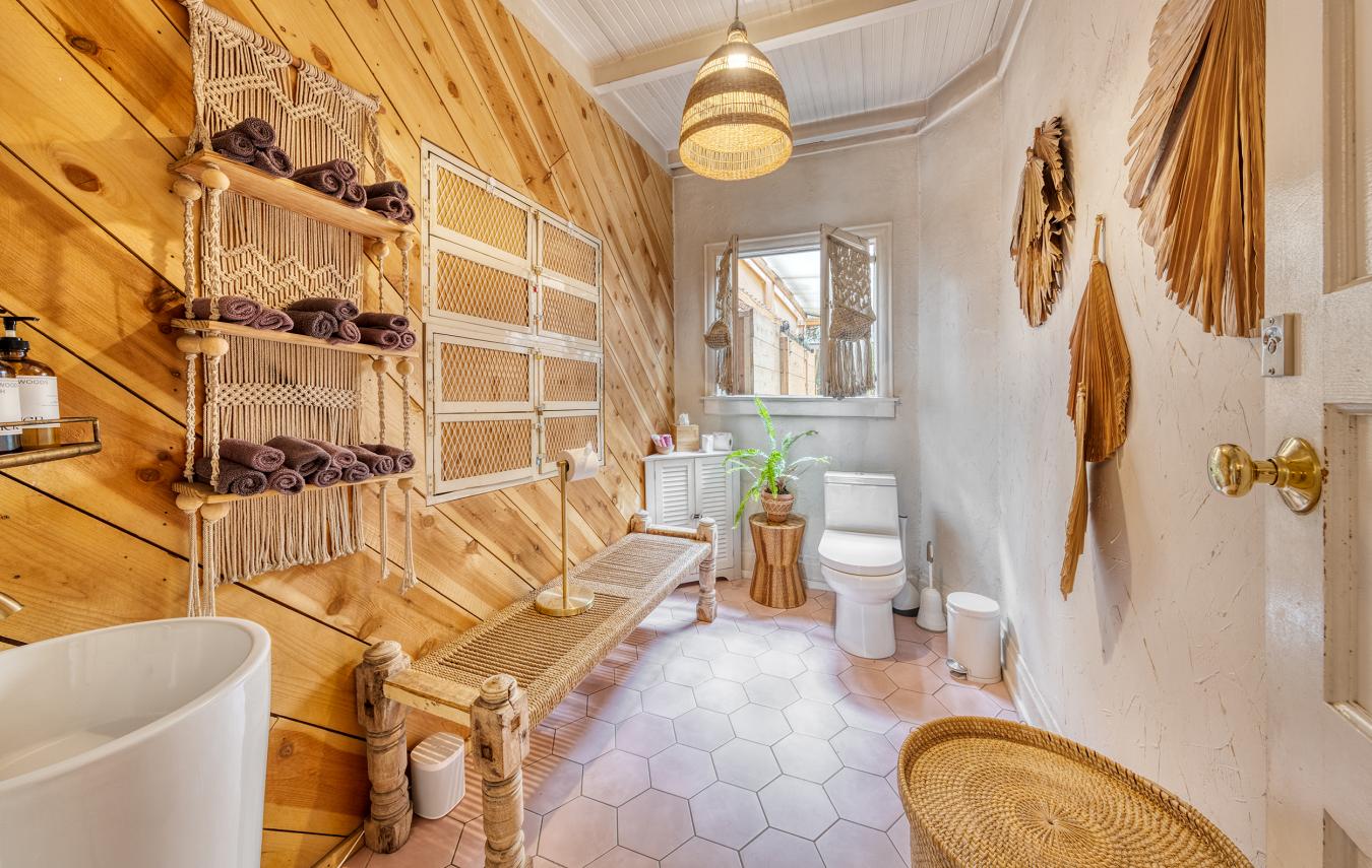 Venice, Los Angeles, 90291, United States, 3 Bedrooms Bedrooms, ,1 BathroomBathrooms,Residential,For Sale,1922216