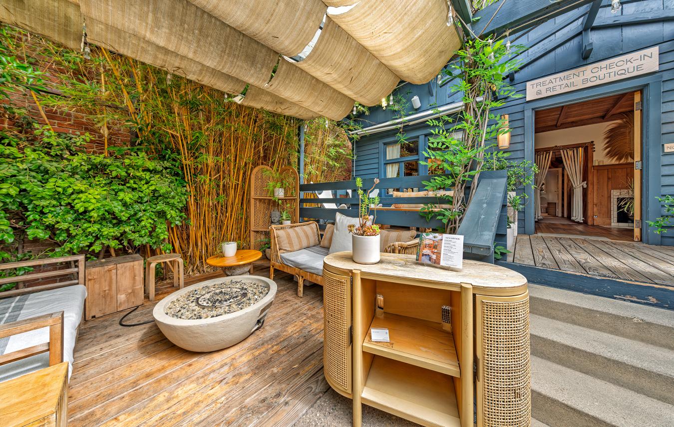 Venice, Los Angeles, 90291, United States, 3 Bedrooms Bedrooms, ,1 BathroomBathrooms,Residential,For Sale,1922216