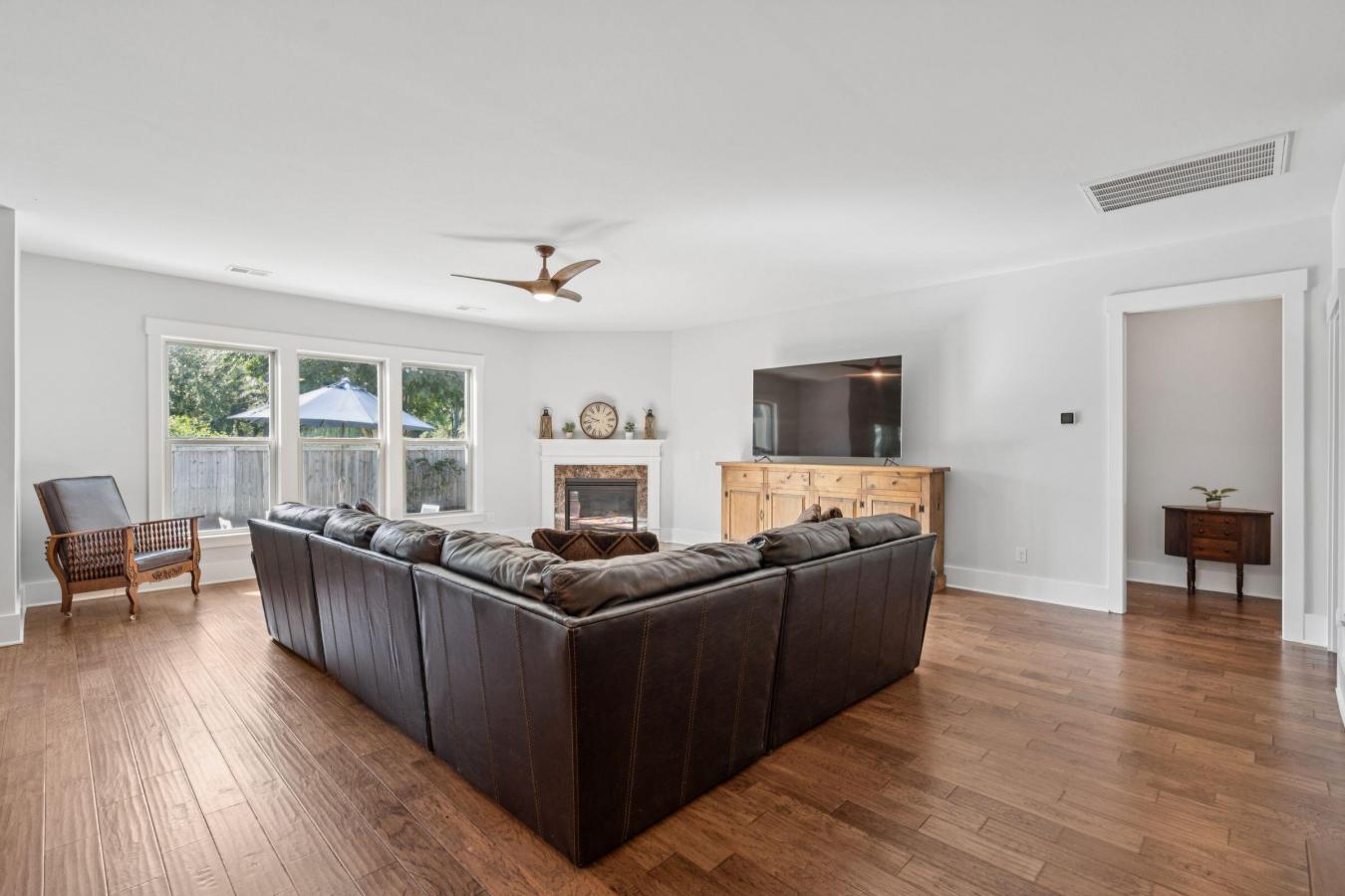 Mount Pleasant, Charleston, 29466, United States, 5 Bedrooms Bedrooms, ,4 BathroomsBathrooms,Residential,For Sale,1922605