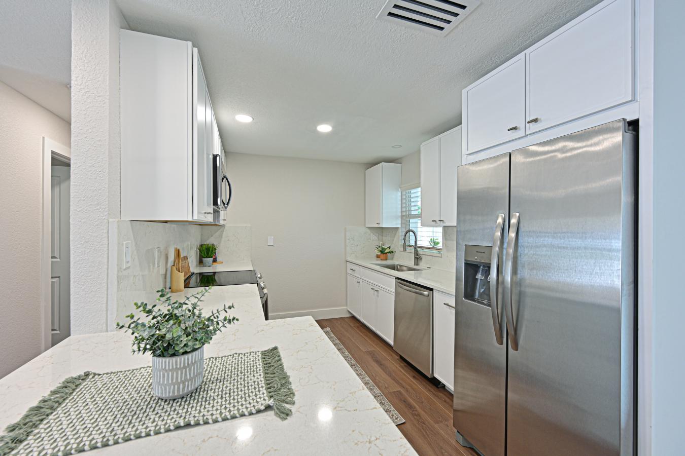 Sarasota, Florida, 34237, United States, 4 Bedrooms Bedrooms, ,2 BathroomsBathrooms,Residential,For Sale,1922215