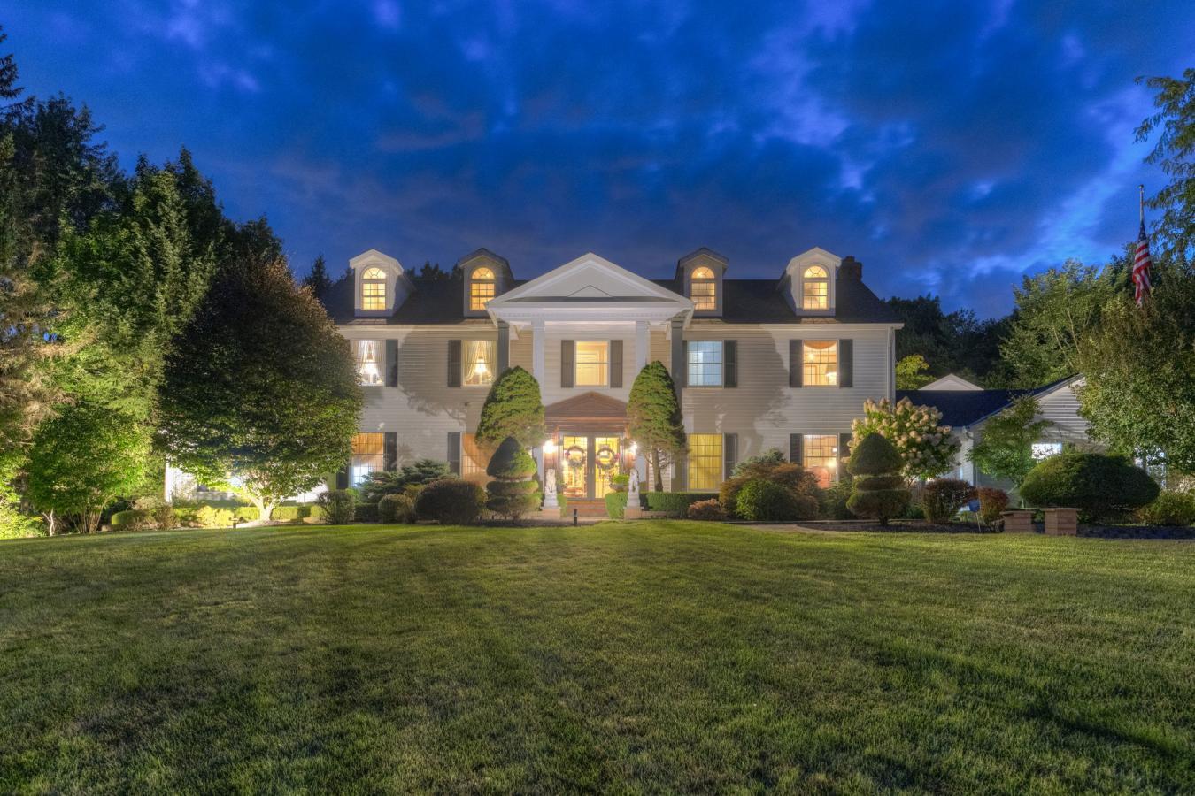 Munson Township, Ohio, 44024, United States, 4 Bedrooms Bedrooms, ,4 BathroomsBathrooms,Residential,For Sale,1922214