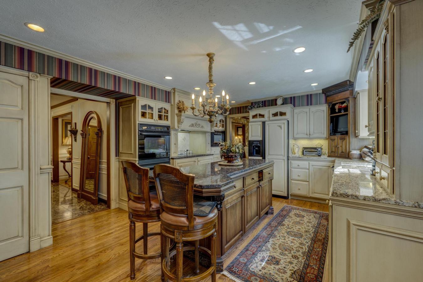 Munson Township, Ohio, 44024, United States, 4 Bedrooms Bedrooms, ,4 BathroomsBathrooms,Residential,For Sale,1922214