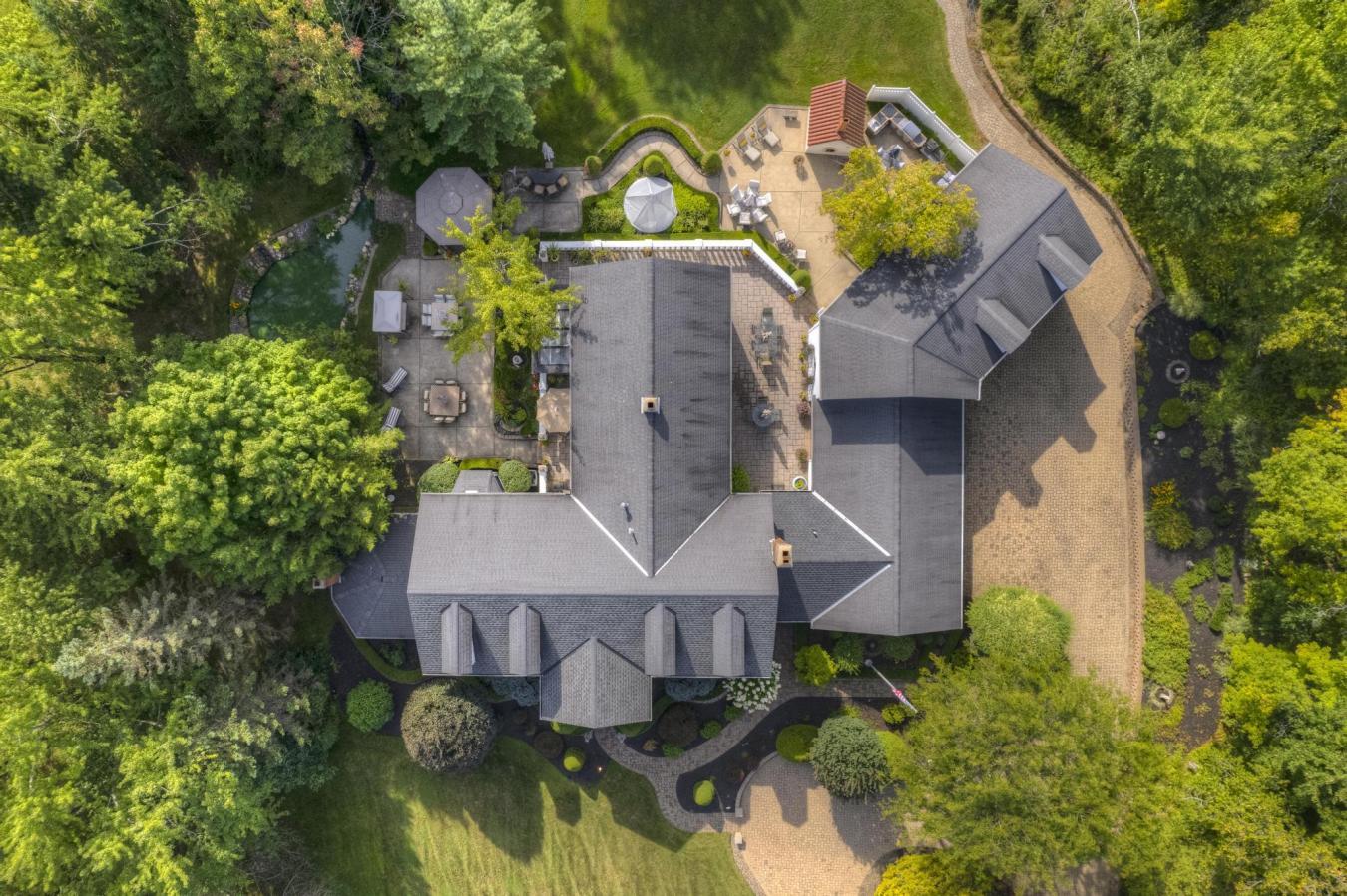 Munson Township, Ohio, 44024, United States, 4 Bedrooms Bedrooms, ,4 BathroomsBathrooms,Residential,For Sale,1922214