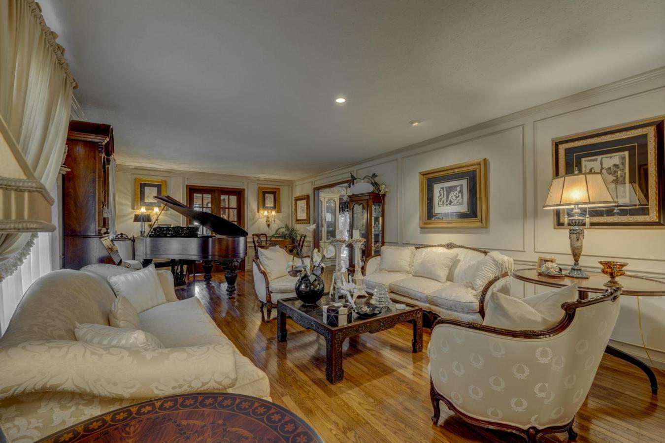 Munson Township, Ohio, 44024, United States, 4 Bedrooms Bedrooms, ,4 BathroomsBathrooms,Residential,For Sale,1922214