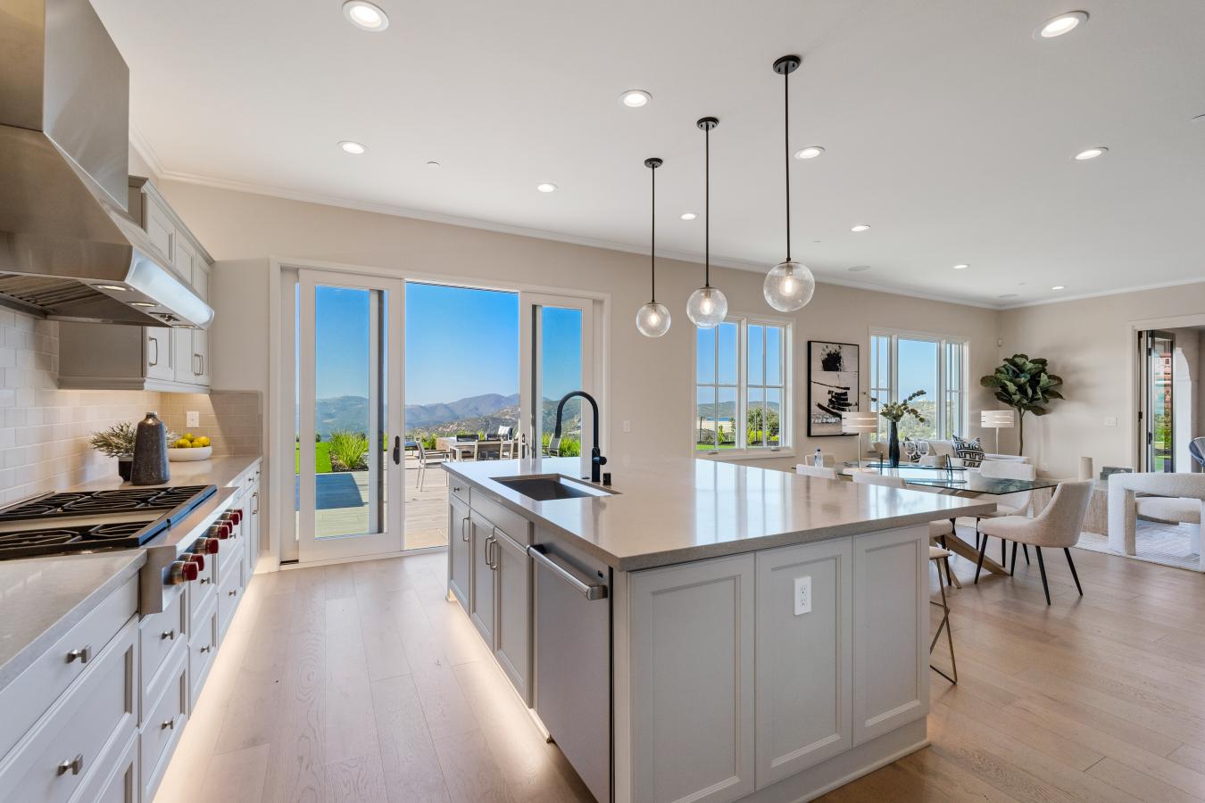 Rancho Santa Fe, San Diego, 92067, United States, 4 Bedrooms Bedrooms, ,4 BathroomsBathrooms,Residential,For Sale,1922602