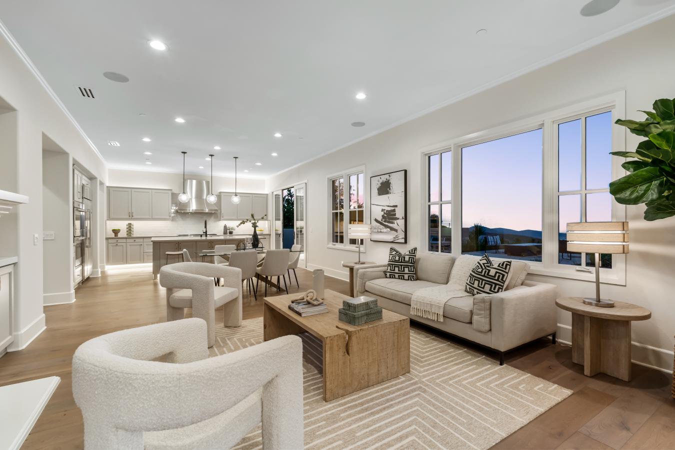 Rancho Santa Fe, San Diego, 92067, United States, 4 Bedrooms Bedrooms, ,4 BathroomsBathrooms,Residential,For Sale,1922602