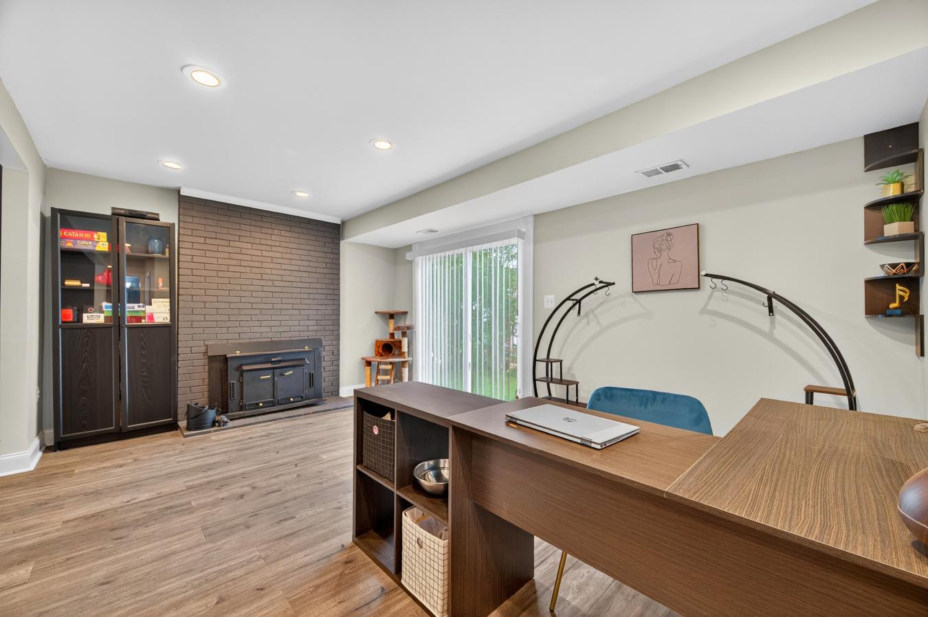 Fort Washington, Prince George's, MD, 20744, United States, 4 Bedrooms Bedrooms, ,1 BathroomBathrooms,Residential,For Sale,1922593