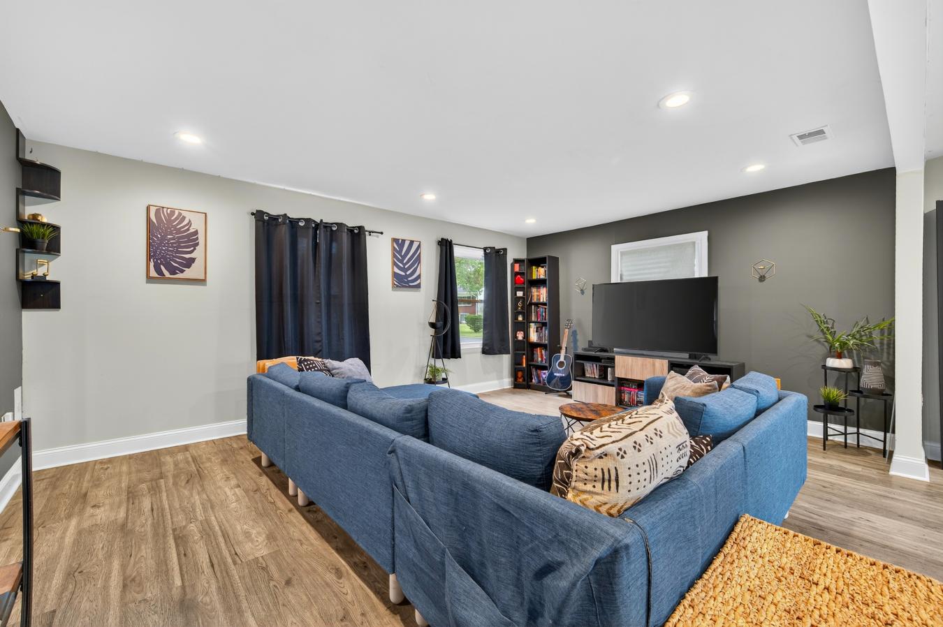 Fort Washington, Prince George's, MD, 20744, United States, 4 Bedrooms Bedrooms, ,1 BathroomBathrooms,Residential,For Sale,1922593