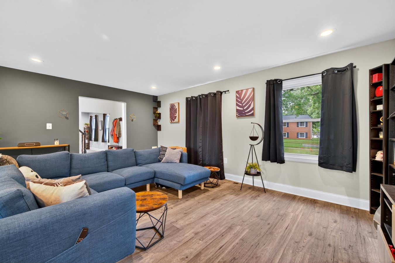 Fort Washington, Prince George's, MD, 20744, United States, 4 Bedrooms Bedrooms, ,1 BathroomBathrooms,Residential,For Sale,1922593