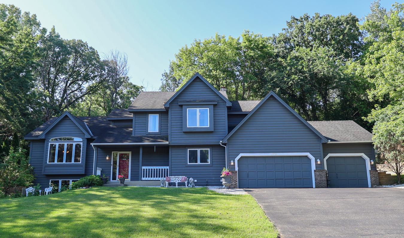 Apple Valley, Dakota, 55124, United States, 5 Bedrooms Bedrooms, ,4 BathroomsBathrooms,Residential,For Sale,1922588