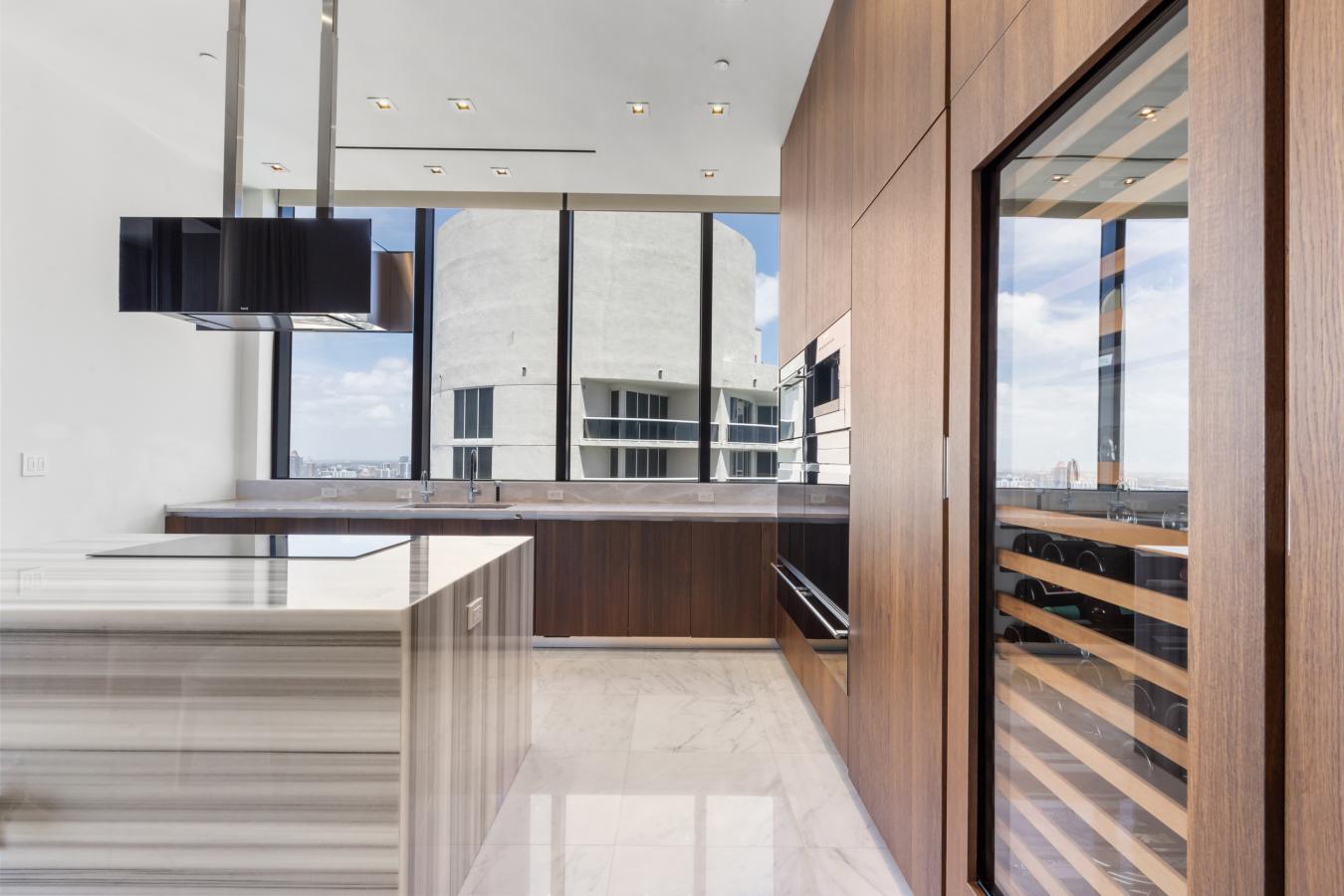 Sunny Isles Beach, Broward, 33160, United States, 2 Bedrooms Bedrooms, ,2 BathroomsBathrooms,Residential,For Sale,1926854