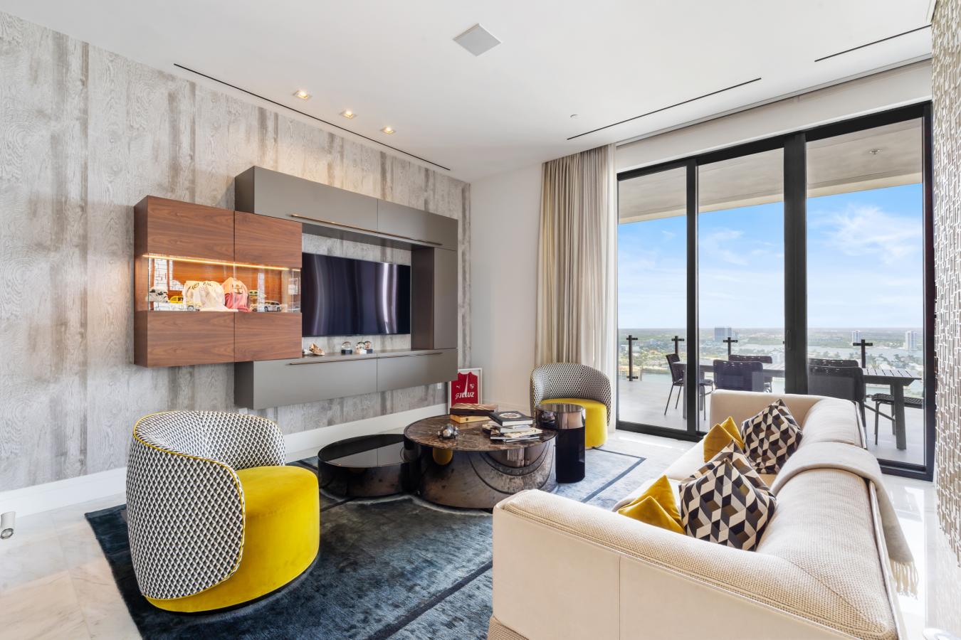 Sunny Isles Beach, Broward, 33160, United States, 2 Bedrooms Bedrooms, ,2 BathroomsBathrooms,Residential,For Sale,1926854