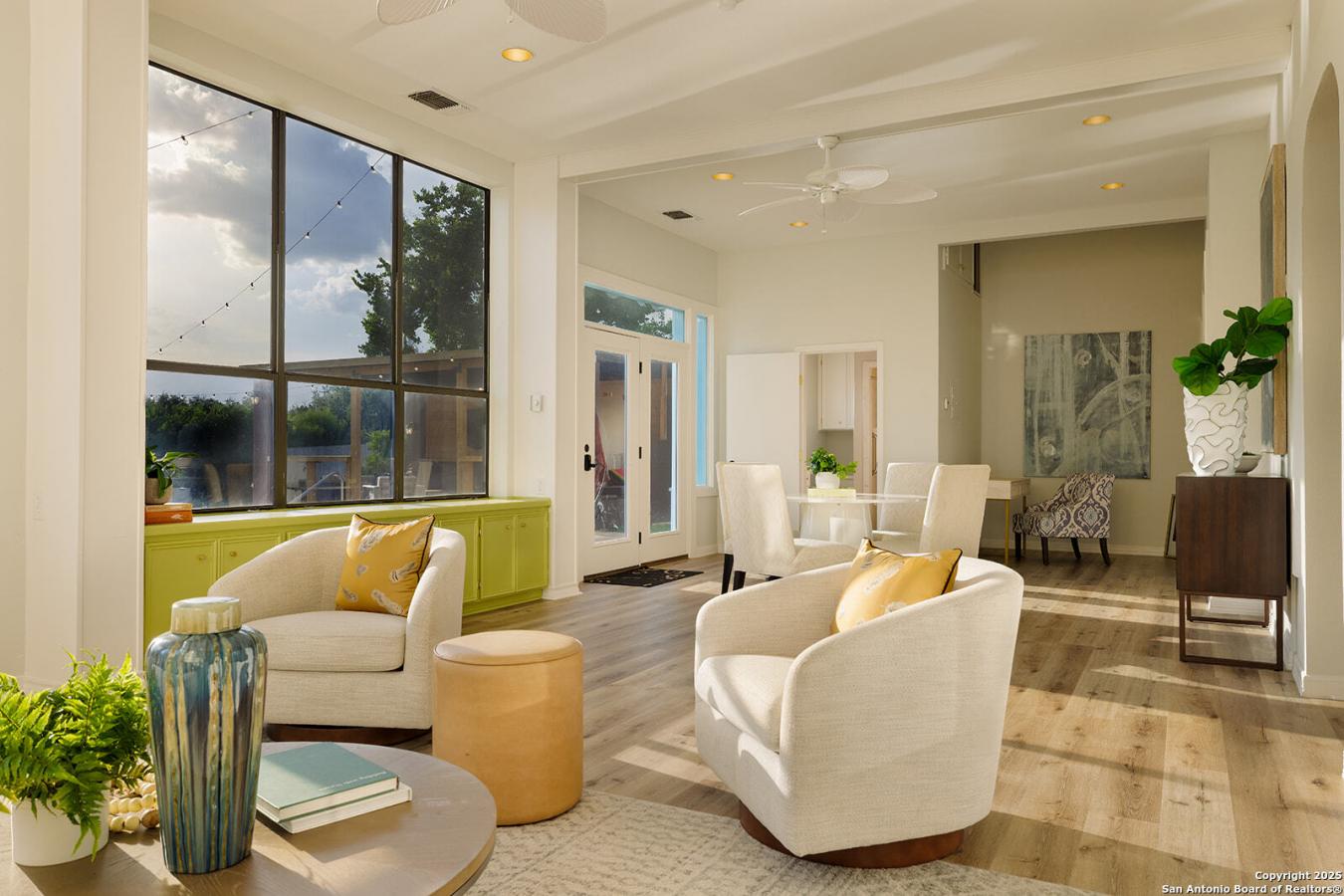 Hollywood Park, Bexar, 78232, United States, 7 Bedrooms Bedrooms, ,6 BathroomsBathrooms,Residential,For Sale,1922584