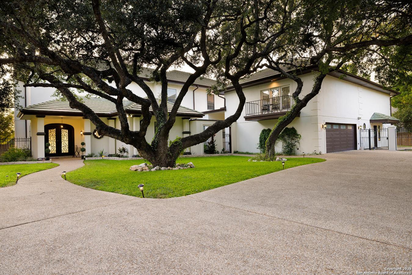 Hollywood Park, Bexar, 78232, United States, 7 Bedrooms Bedrooms, ,6 BathroomsBathrooms,Residential,For Sale,1922584