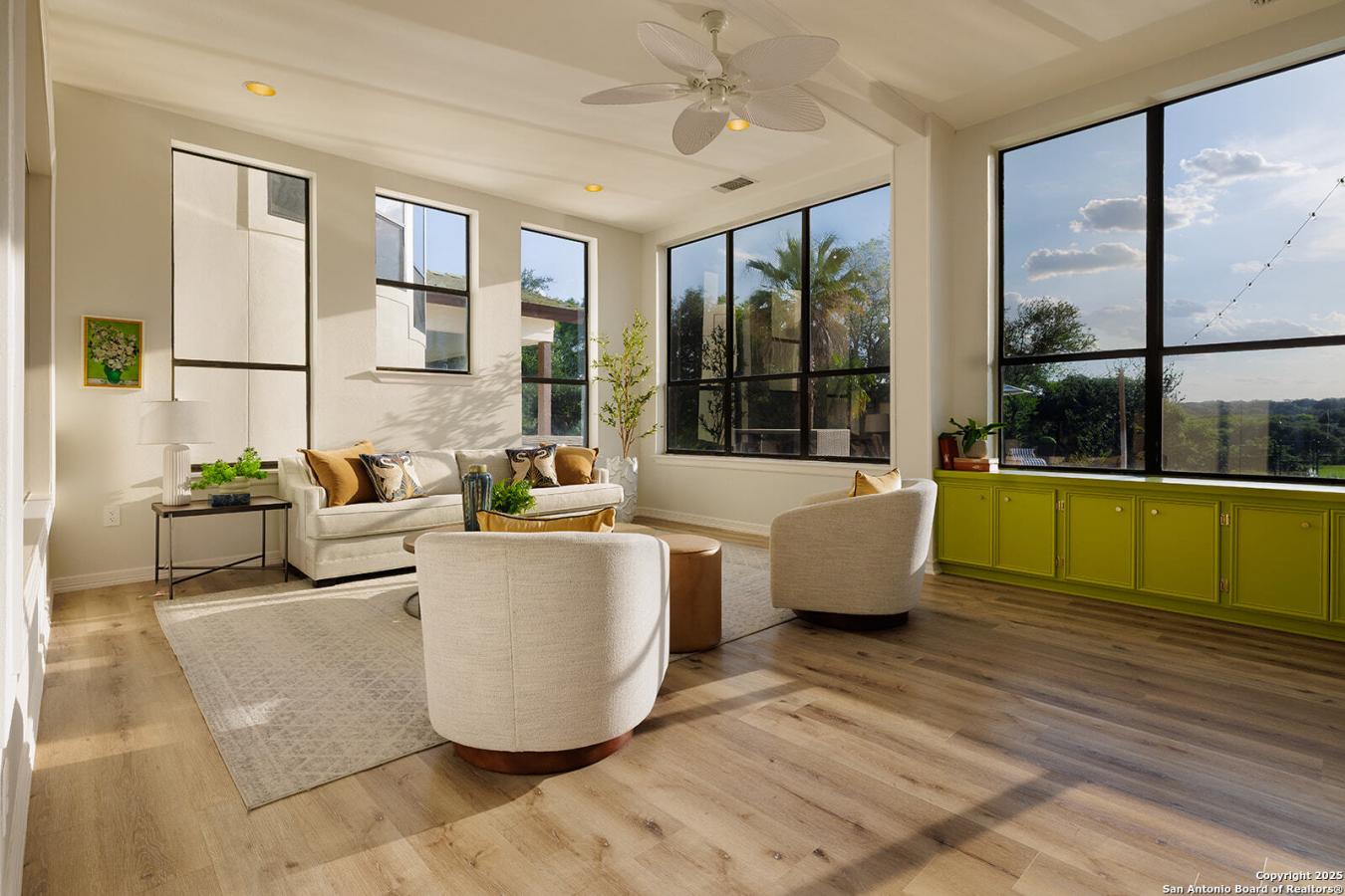 Hollywood Park, Bexar, 78232, United States, 7 Bedrooms Bedrooms, ,6 BathroomsBathrooms,Residential,For Sale,1922584