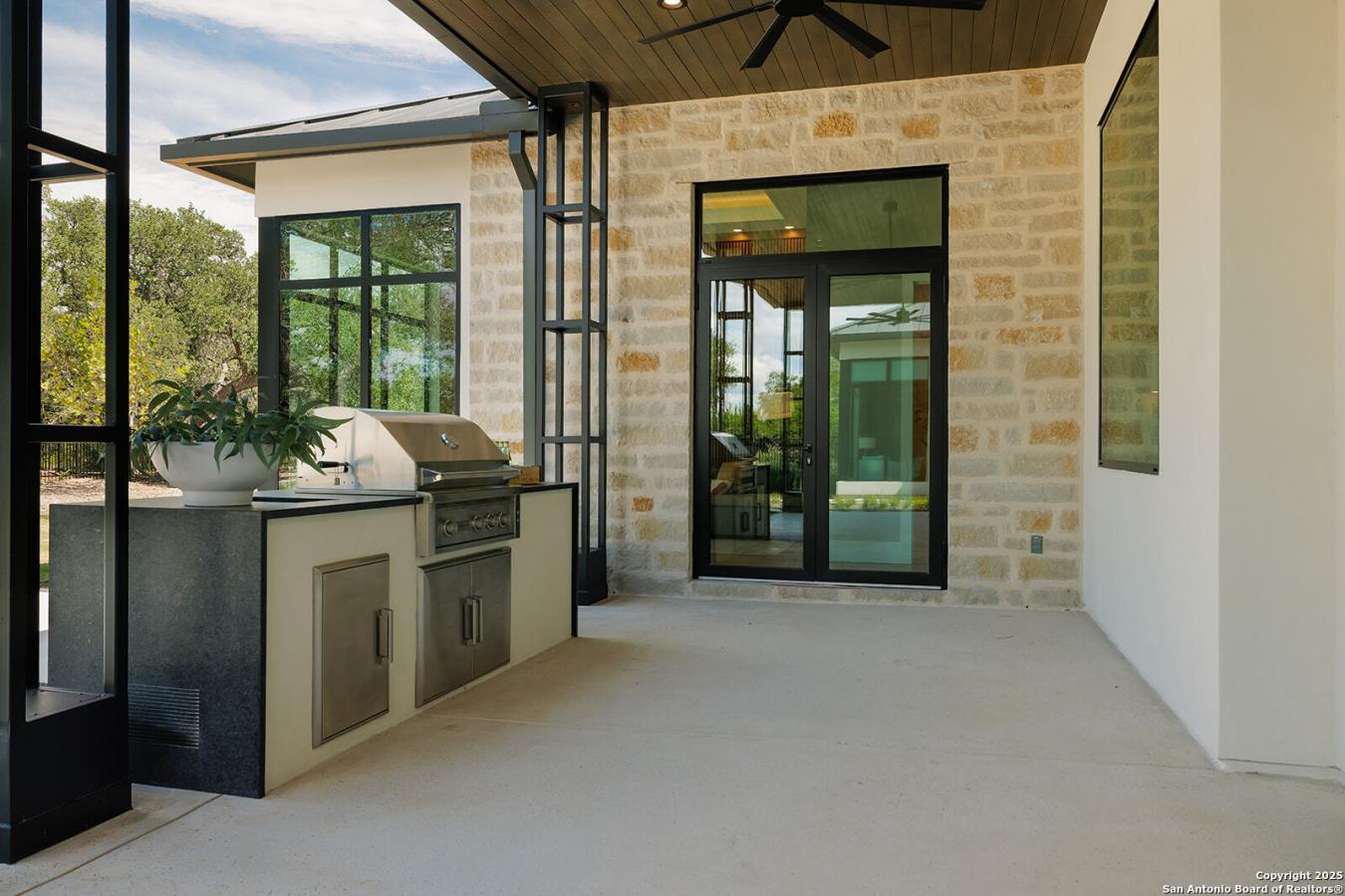 Boerne, Kendall, 78006, United States, 4 Bedrooms Bedrooms, ,4 BathroomsBathrooms,Residential,For Sale,1922582