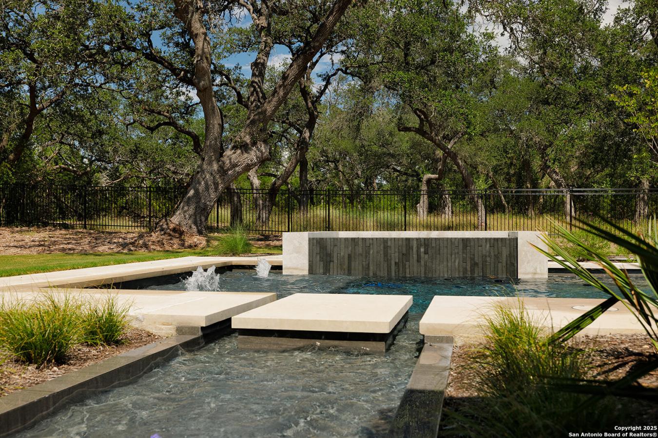 Boerne, Kendall, 78006, United States, 4 Bedrooms Bedrooms, ,4 BathroomsBathrooms,Residential,For Sale,1922582