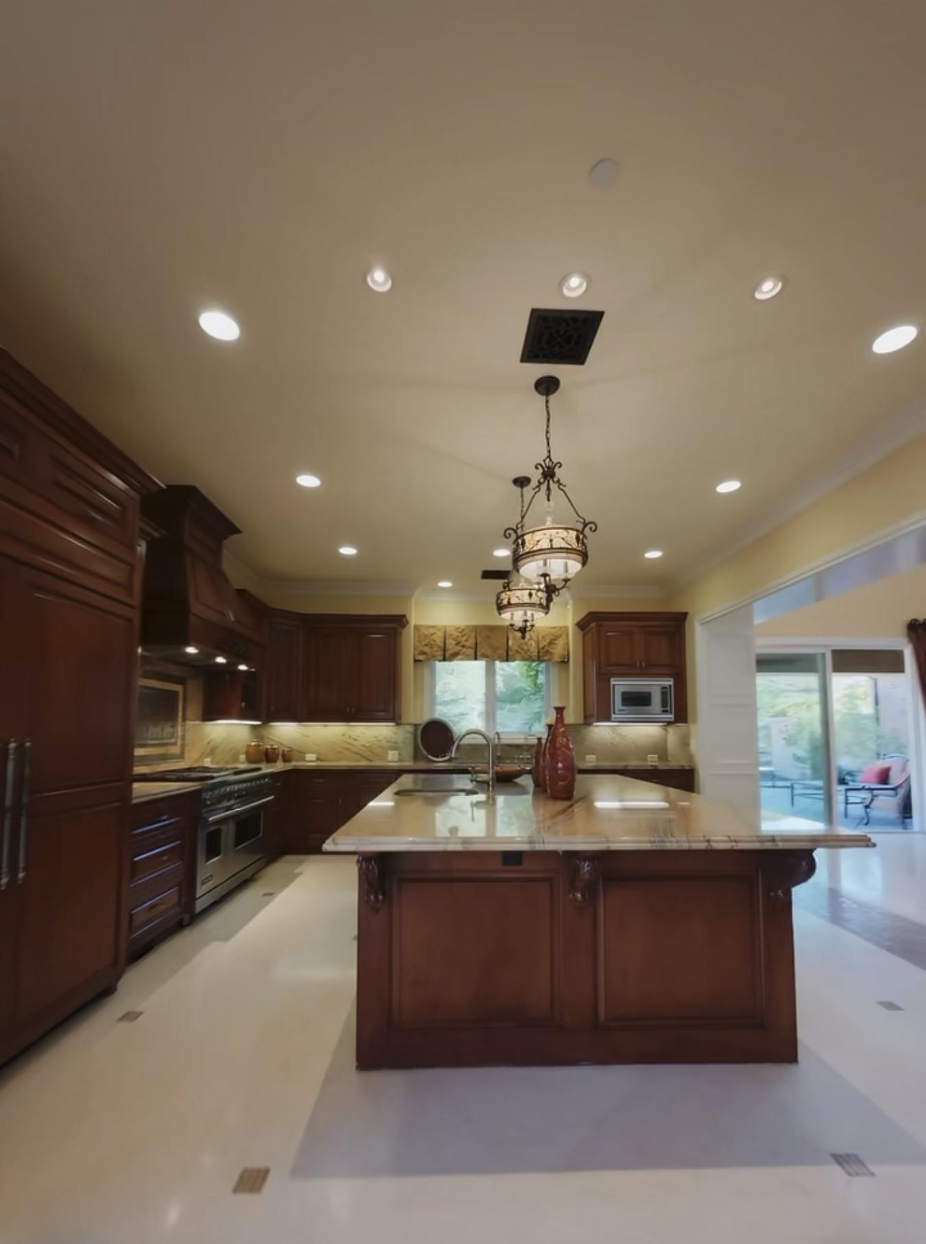 Simi Valley, Ventura, 93065, United States, 5 Bedrooms Bedrooms, ,4 BathroomsBathrooms,Residential,For Sale,1926853