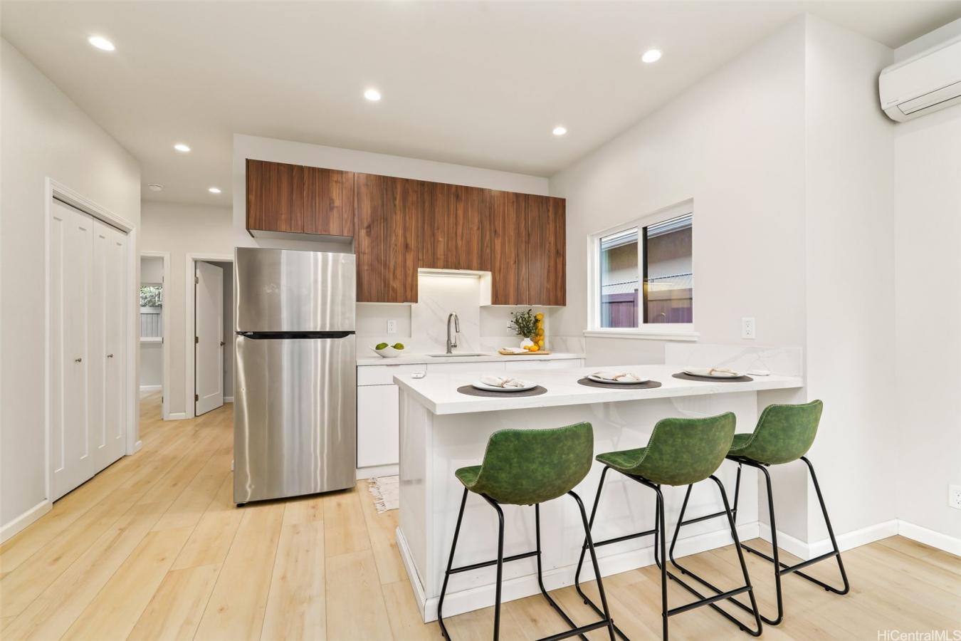 Honolulu, Oahu, 96822, United States, 5 Bedrooms Bedrooms, ,3 BathroomsBathrooms,Residential,For Sale,1926847