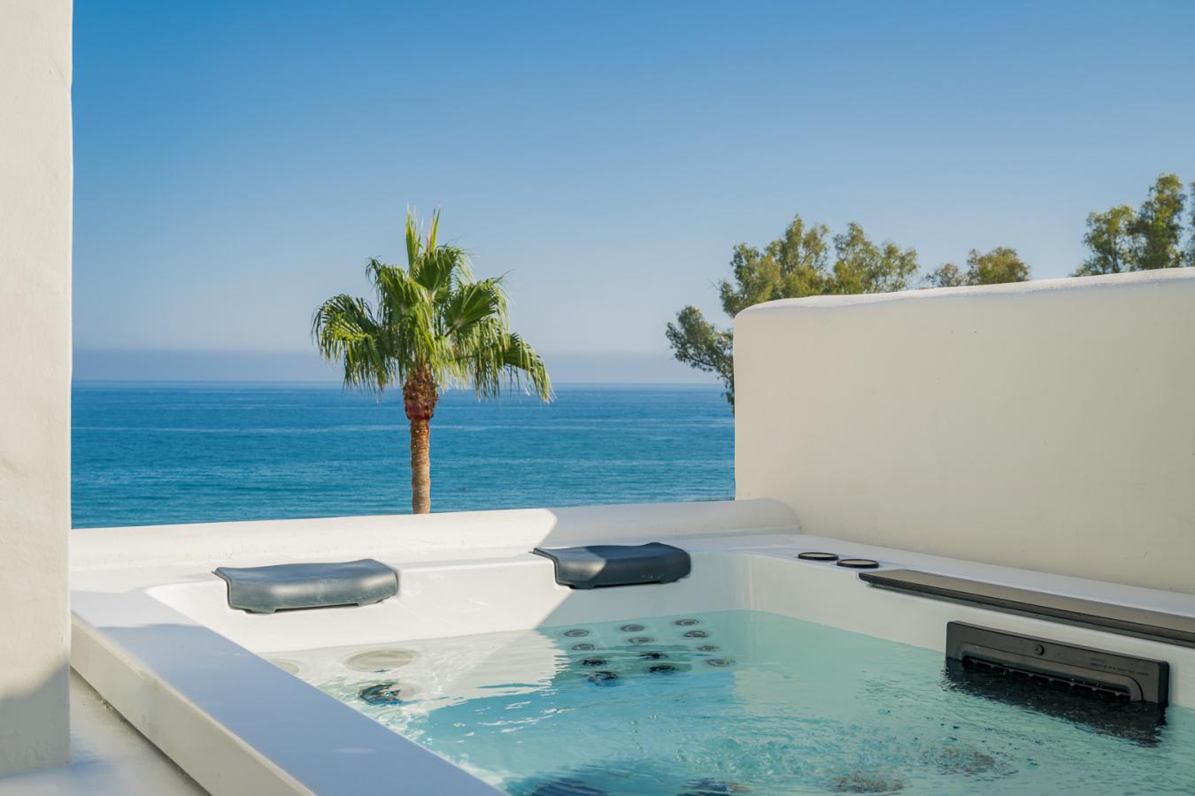Estepona, 29680, Spain, 3 Bedrooms Bedrooms, ,3 BathroomsBathrooms,Residential,For Sale,1929354