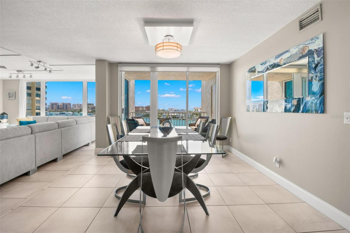 CLEARWATER BEACH, Pinellas, 33767, United States, 2 Bedrooms Bedrooms, ,1 BathroomBathrooms,Residential,For Sale,1927613