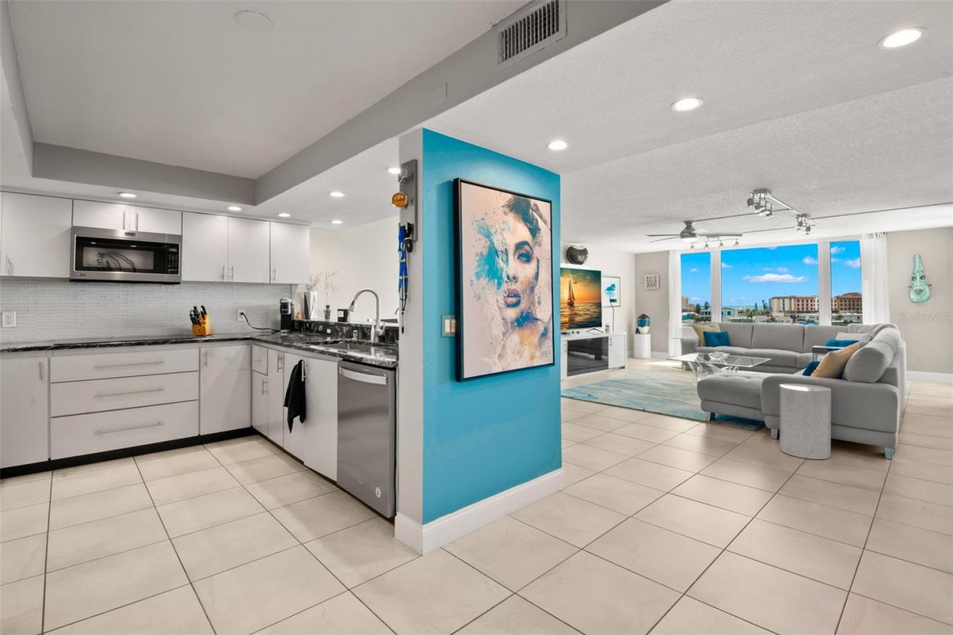 CLEARWATER BEACH, Pinellas, 33767, United States, 2 Bedrooms Bedrooms, ,1 BathroomBathrooms,Residential,For Sale,1927613