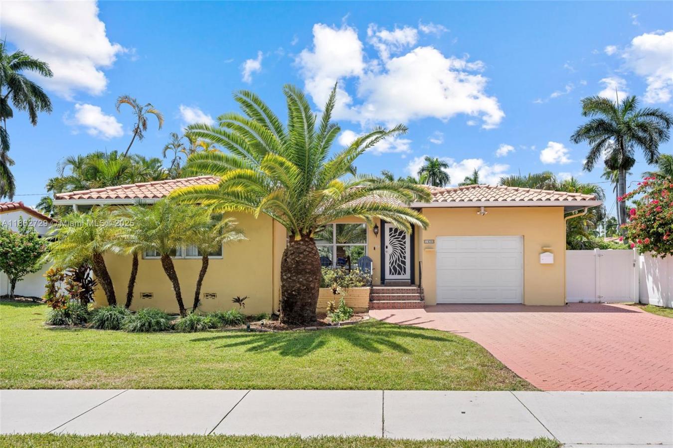 Hollywood, Broward County, 33020, United States, 3 Bedrooms Bedrooms, ,-1 BathroomBathrooms,Residential,For Sale,1927611 Hollywood, Broward County, 33020, United States, 3 Bedrooms Bedrooms, ,-1 BathroomBathrooms,Residential,For Sale,1927611
