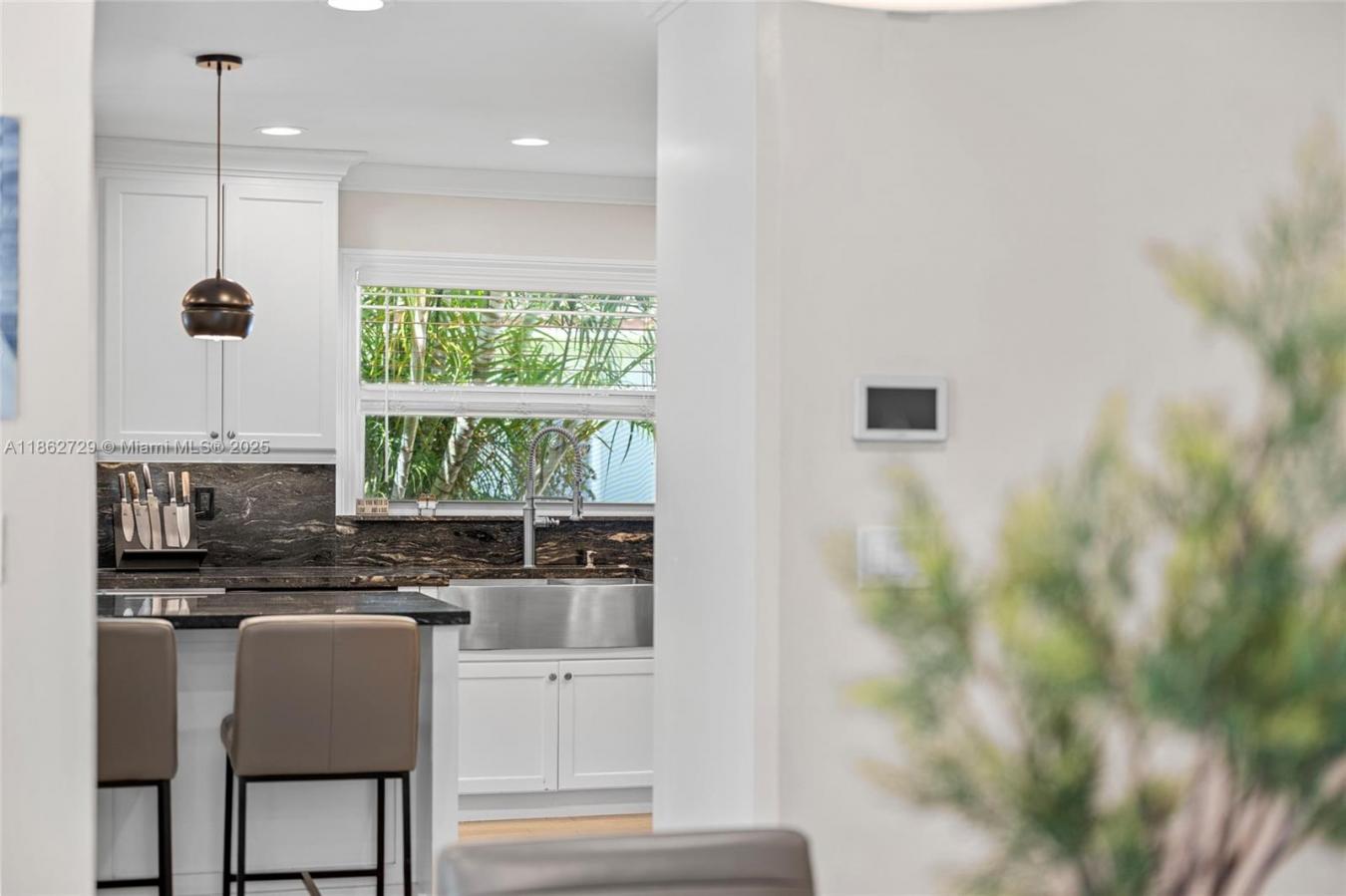 Hollywood, Broward County, 33020, United States, 3 Bedrooms Bedrooms, ,-1 BathroomBathrooms,Residential,For Sale,1927611