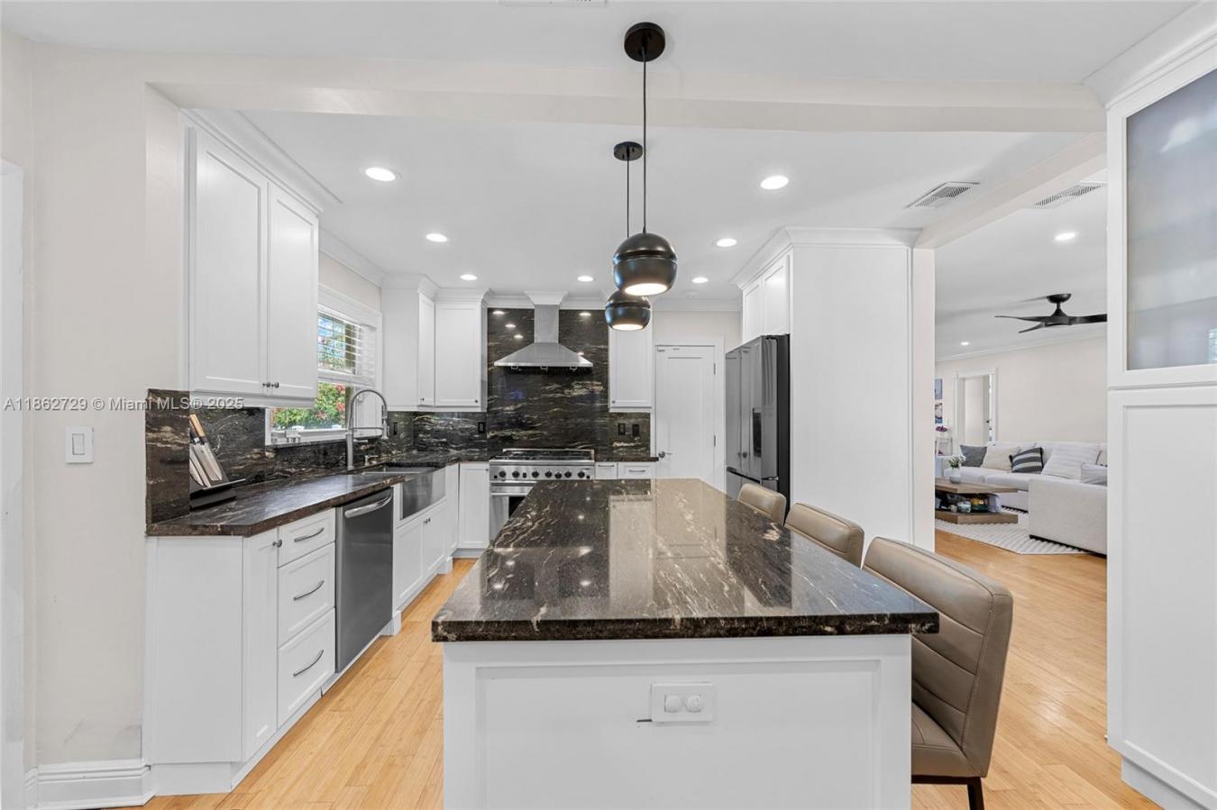 Hollywood, Broward County, 33020, United States, 3 Bedrooms Bedrooms, ,-1 BathroomBathrooms,Residential,For Sale,1927611