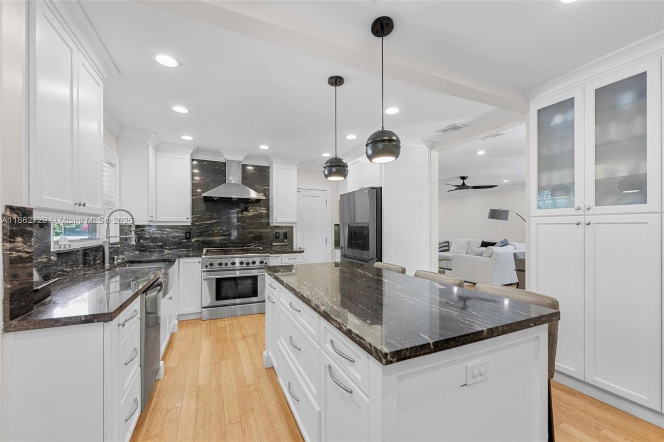 Hollywood, Broward County, 33020, United States, 3 Bedrooms Bedrooms, ,-1 BathroomBathrooms,Residential,For Sale,1927611