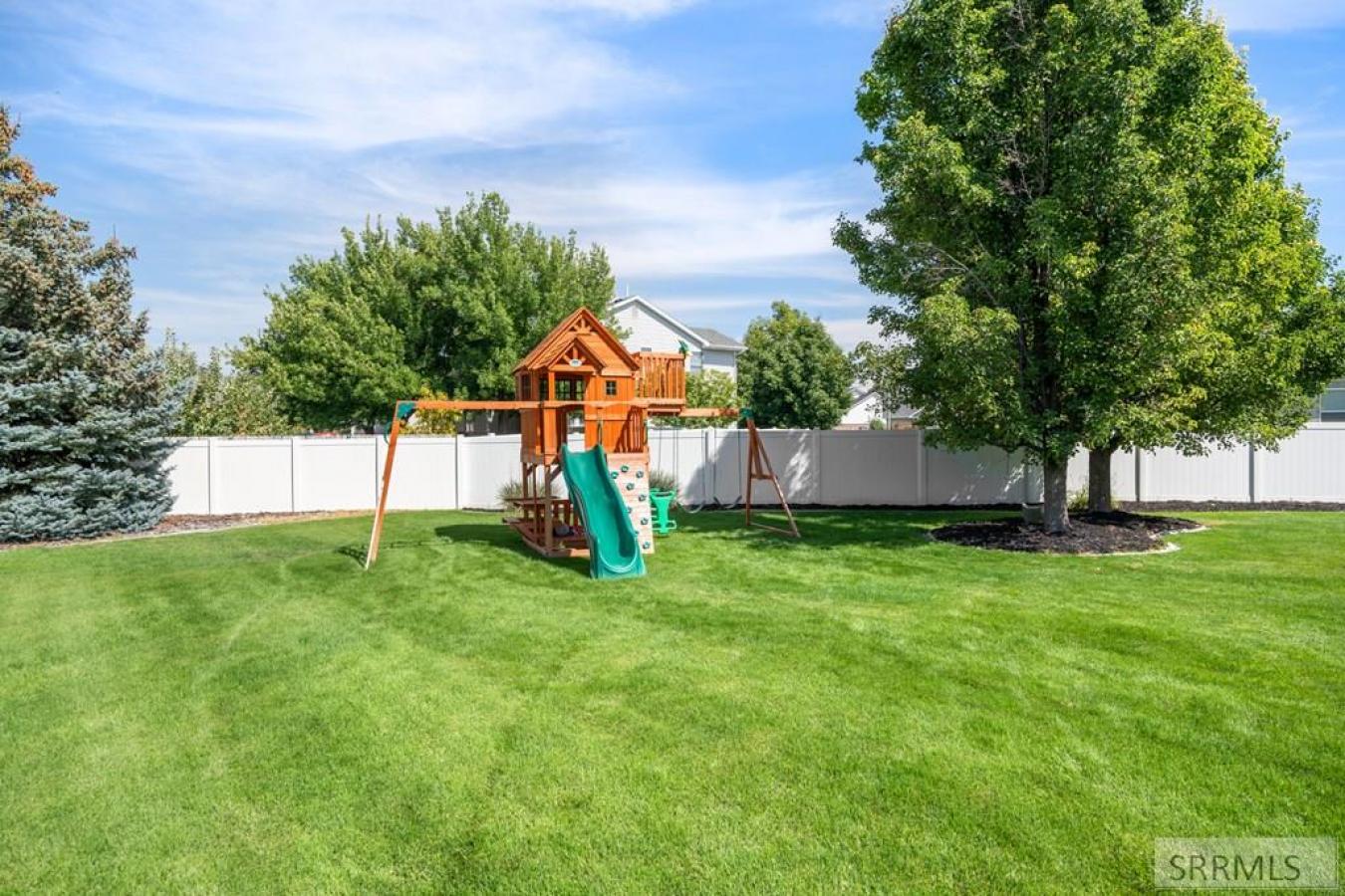 Idaho Falls, Bonneville, 83402, United States, 6 Bedrooms Bedrooms, ,4 BathroomsBathrooms,Residential,For Sale,1929353