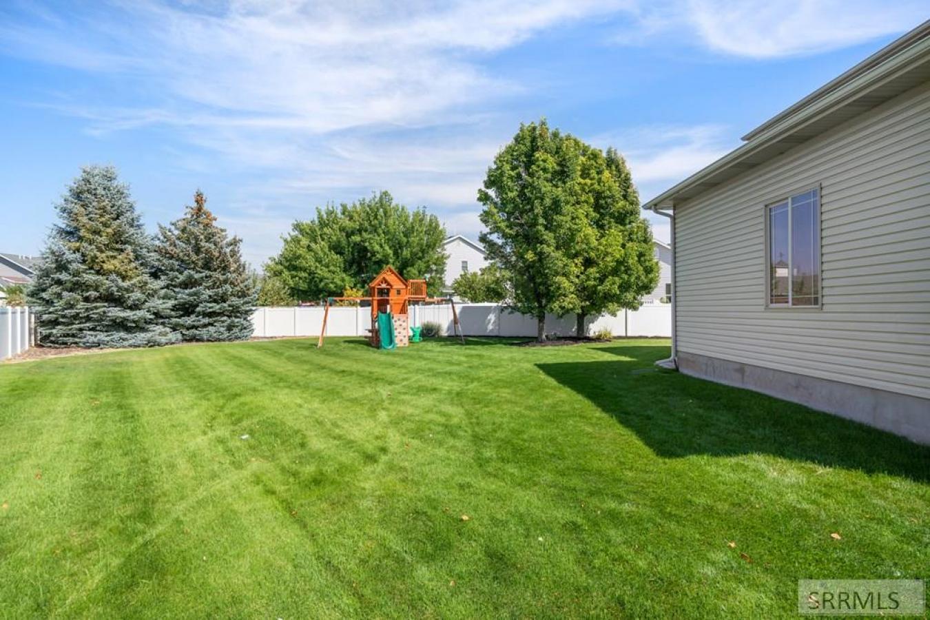 Idaho Falls, Bonneville, 83402, United States, 6 Bedrooms Bedrooms, ,4 BathroomsBathrooms,Residential,For Sale,1929353