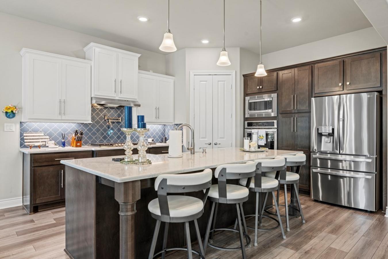 Fredericksburg, Gillespie, 78624, United States, 4 Bedrooms Bedrooms, ,3 BathroomsBathrooms,Residential,For Sale,1927609