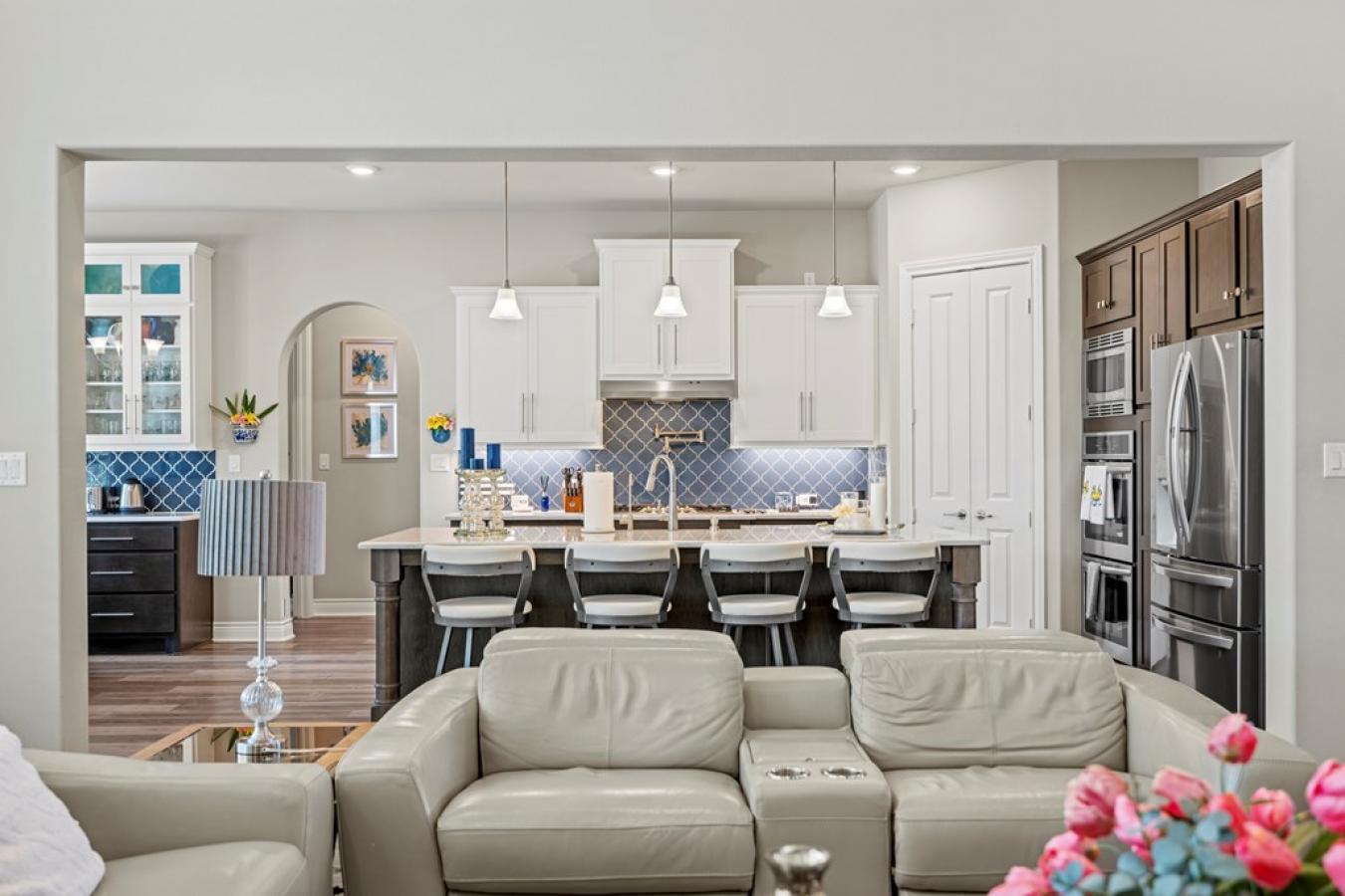 Fredericksburg, Gillespie, 78624, United States, 4 Bedrooms Bedrooms, ,3 BathroomsBathrooms,Residential,For Sale,1927609