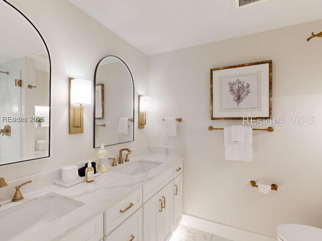 Hilton Head Island, Beaufort, 29928, United States, 2 Bedrooms Bedrooms, ,2 BathroomsBathrooms,Residential,For Sale,1927607