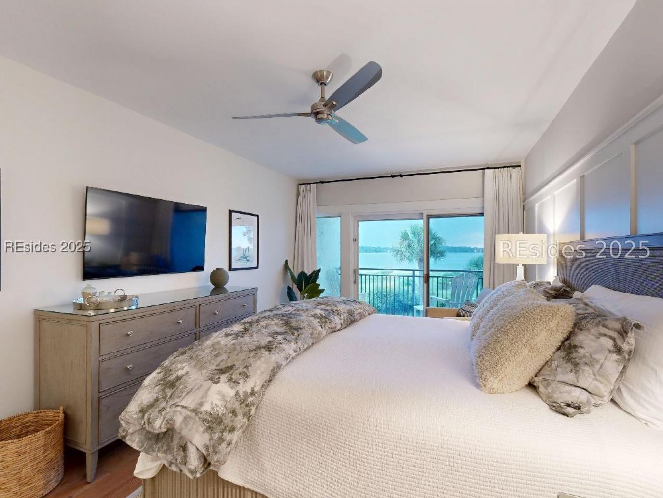 Hilton Head Island, Beaufort, 29928, United States, 2 Bedrooms Bedrooms, ,2 BathroomsBathrooms,Residential,For Sale,1927607